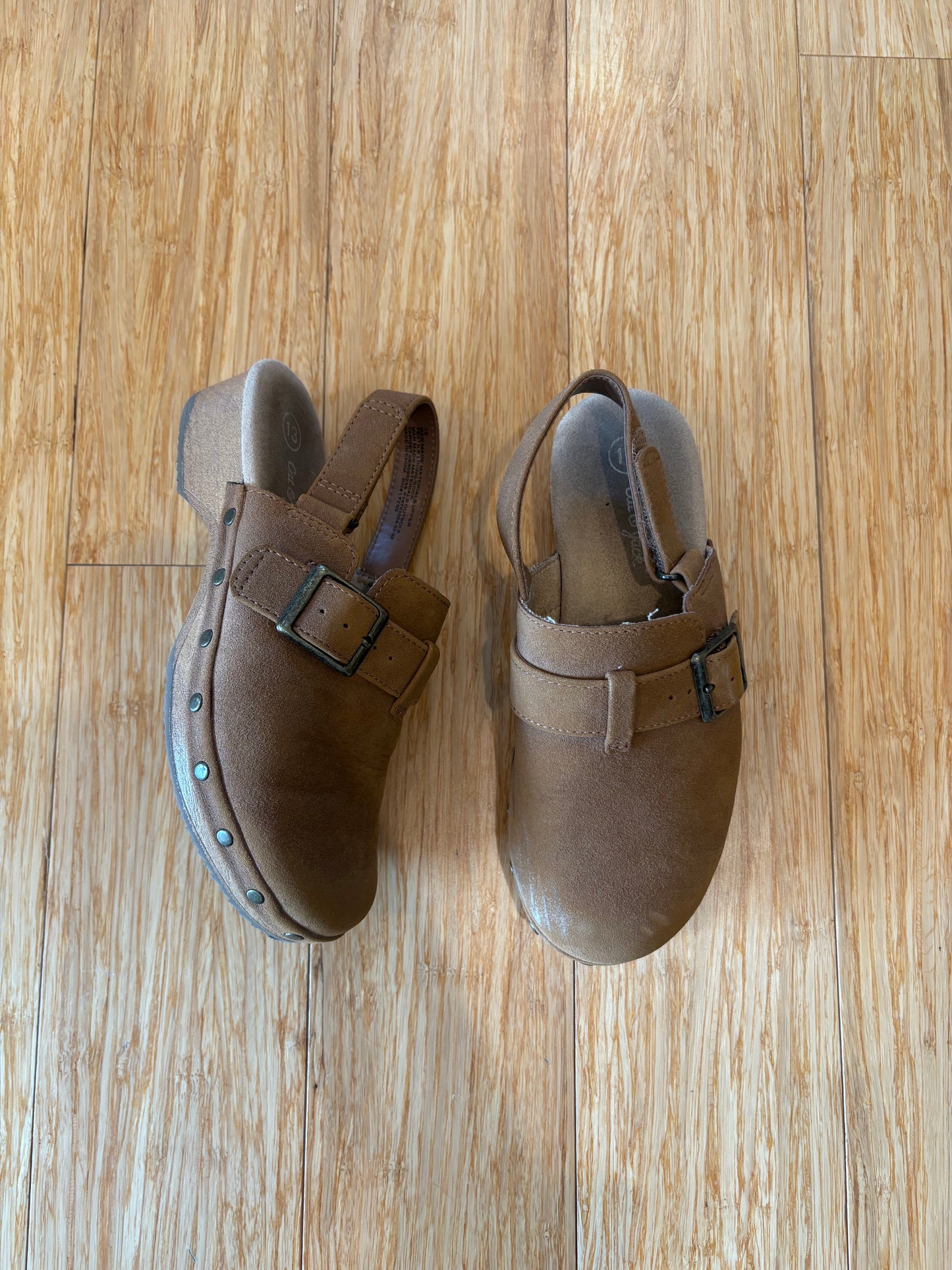 Girl's Cat & Jack Clogs - Size 13