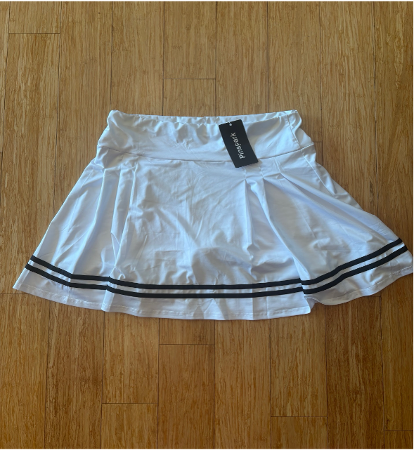 Women's Golf Skirt - NWT - Size L