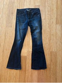 Women's American Eagle Super Stretch Flare Jeans - Size 12 Long