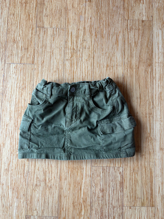Girl's Art Class Cargo Skirt - Size 6/7