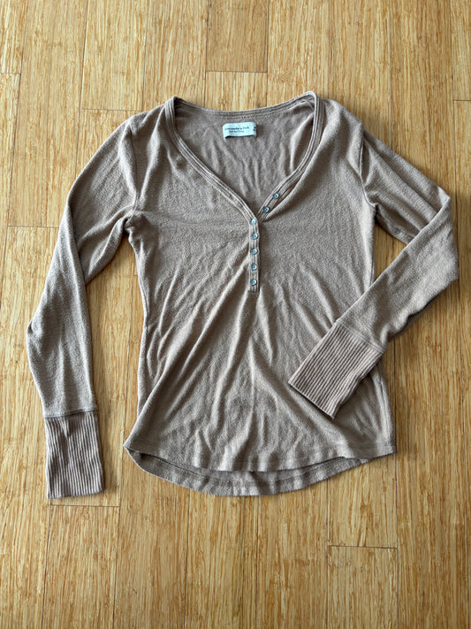 Women's Abercrombie + Fitch Long Sleeve Shirt - Size M