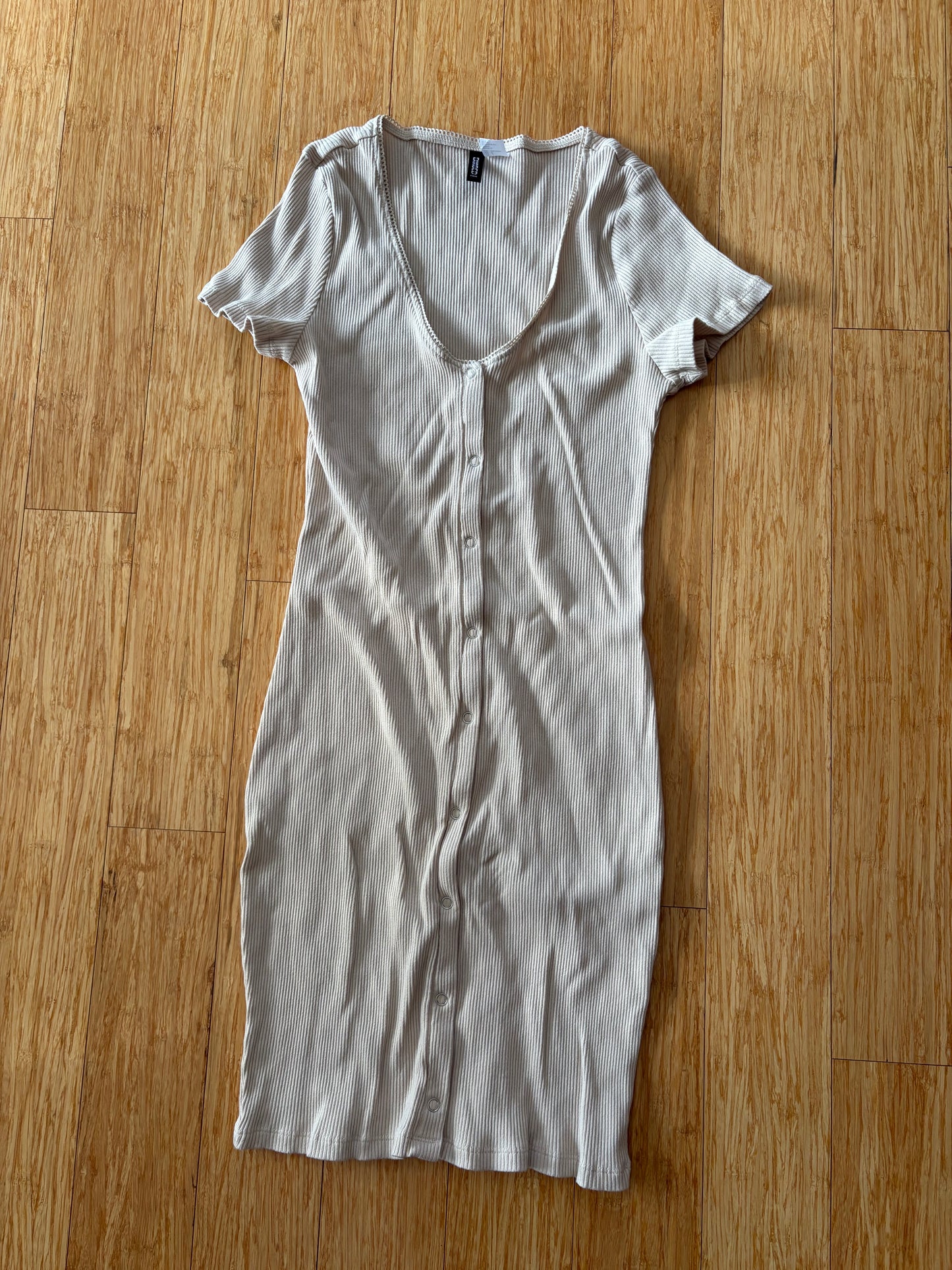 Women's H&M Ribbed Button Down Midi Dress - Size L