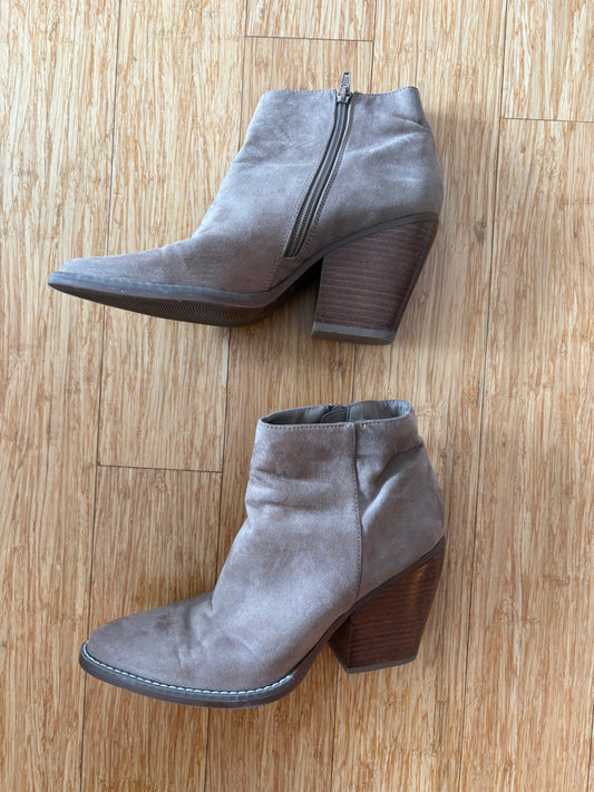 Women's Madden Girl Western Booties - Size 9