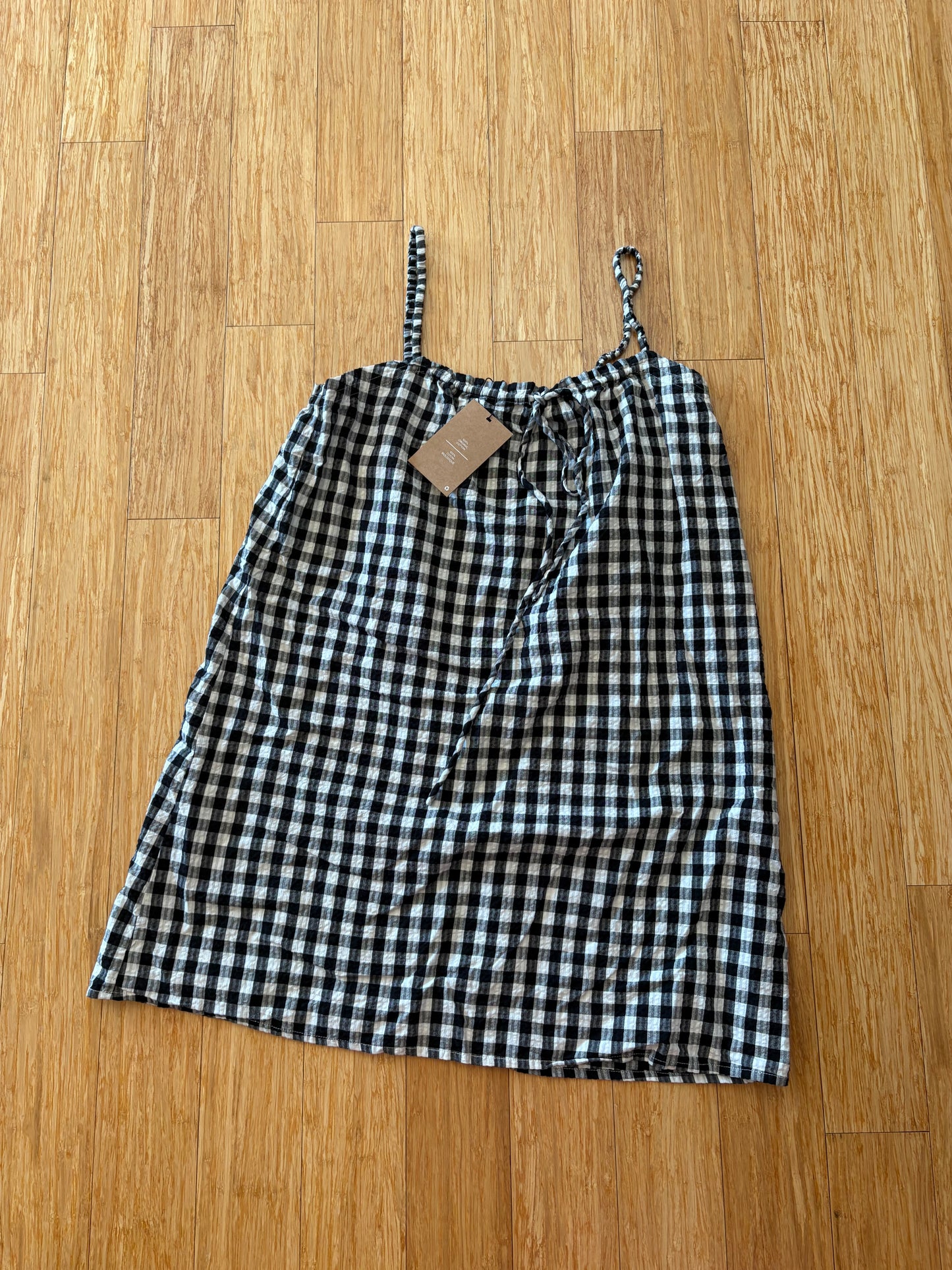 Women's Nordstrom Rack Vero Moda Gingham Dress - NWT - Size M (fits oversized)