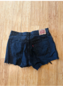 Women's Levi 501 Denim Shorts - NWOT - Size 32